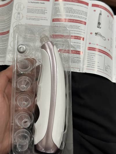 Blackhead removal machine
