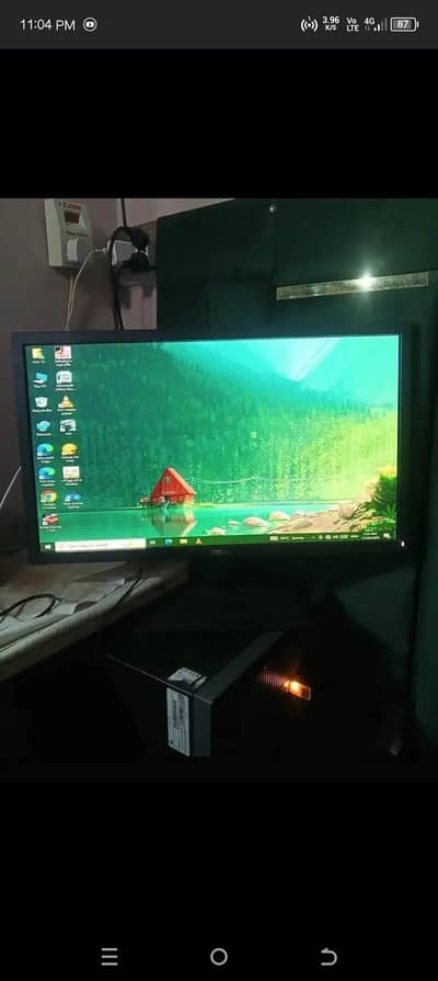 Computer Sistem Tower HP PC With Dell 24 Inch LCD