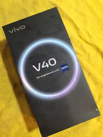 v 40 vivo 12+12 = 256 gb