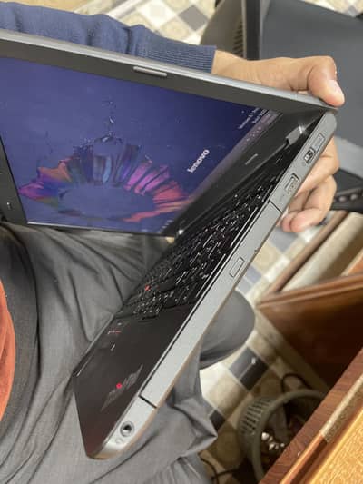 Lenovo Corei3 6thGen Slim series 8/512 6hour+batry