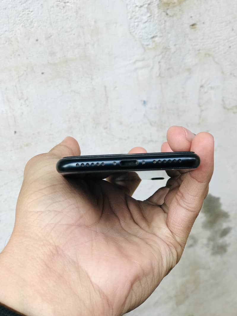 Iphone se 3rd generation 6