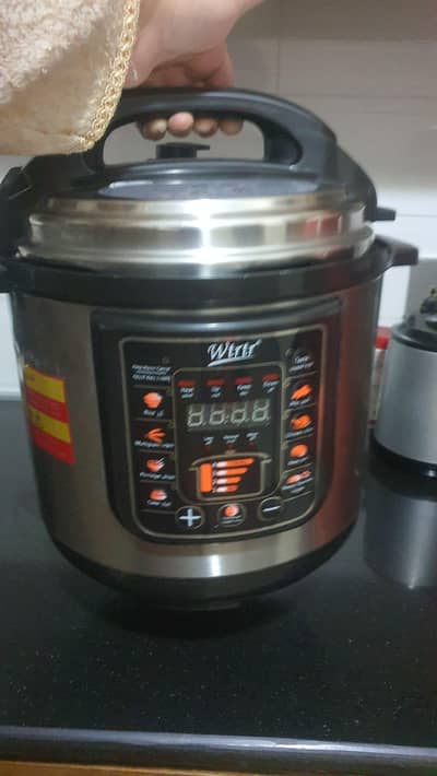 electric pressure cooker