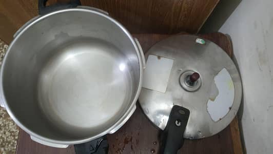 pressure cooker