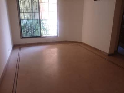 1 Kanal Upper Portion Available For Rent In Garden Town Lahore