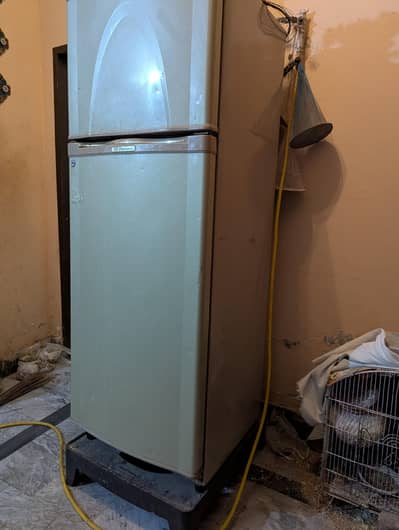 Dowlance fridge used model # 9188 D
