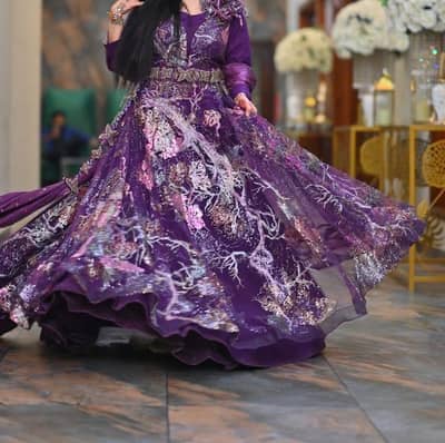 Dubai ki maxi hai full falir wali