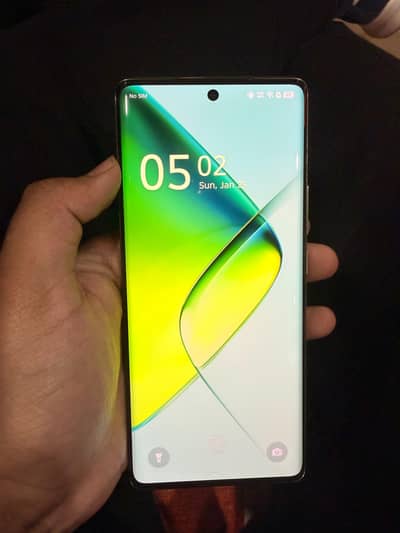 Infinix Note 40 pro complete box with wireles charger condition 9.5/10