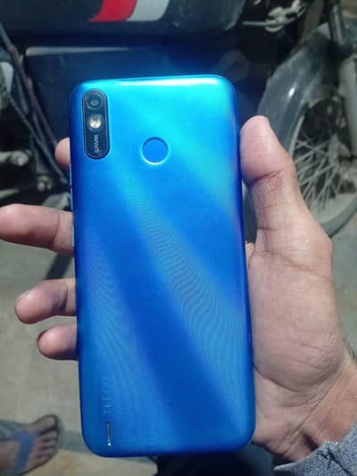 Tecno spark 4 lite all ok hai urgent salle karna hai  paison ki need h