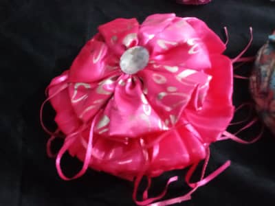 5 Imported fancy hair clutches package Rs2000