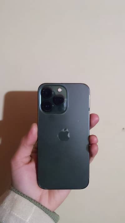 IPHONE 13 Pro Alpine green (rare in market)