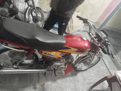 HONDA CD 70 2025 MODEL