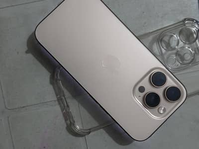 Iphone 16 pro.  /Non pta