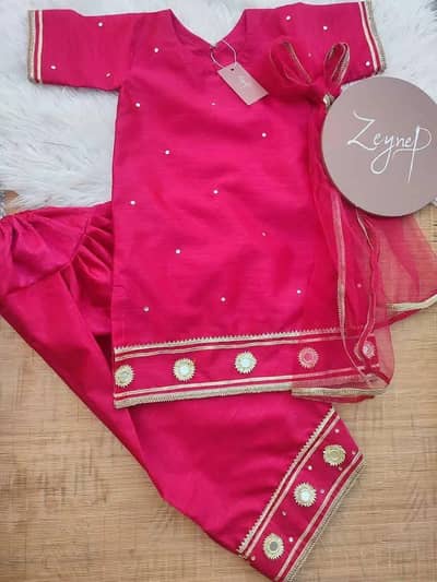 Fancy dresses for baby girls 