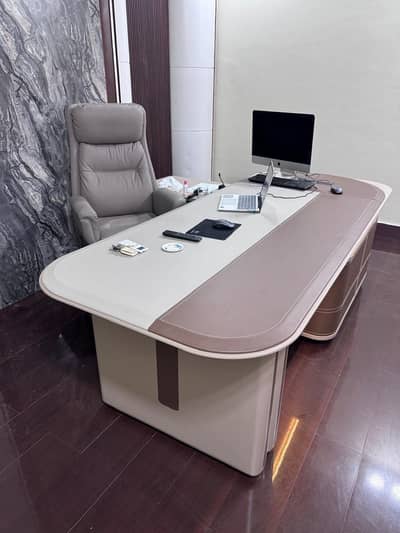 Office table CEO : (Office Empire)