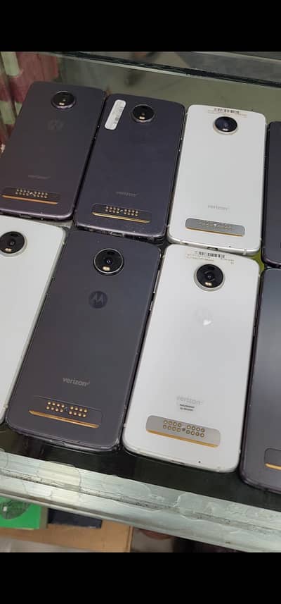 moto Z4/Z3//Z2/Z force/Z2 play Z play in quantity