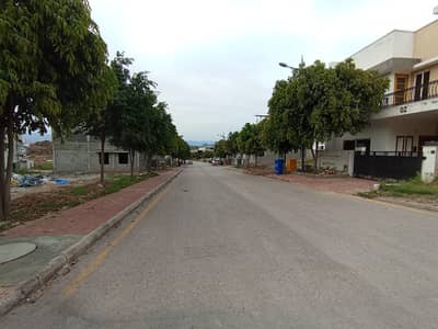 8 Marla Possesssion Plot For Sale In Bahria Enclave Islamabad