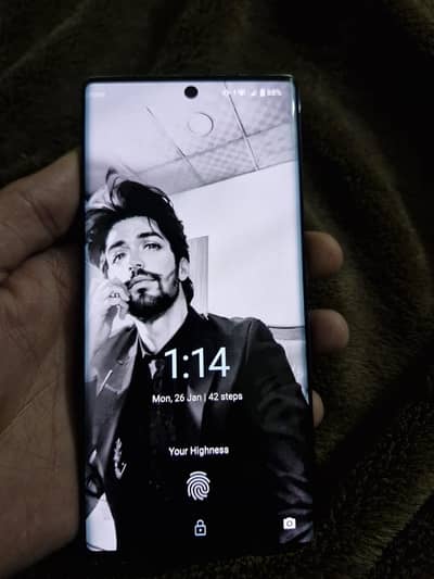 Fujitsu Arrows f52a 5G ( 8gb 128gb)