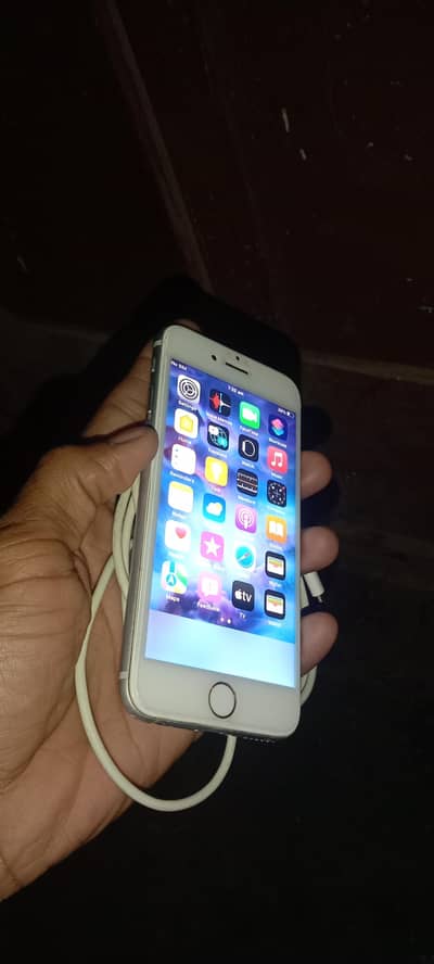 iphone 6. . . s 32 Urgent sale.