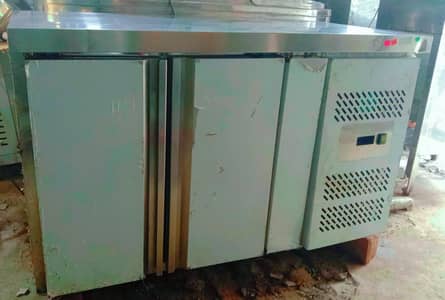 freezer chiller's table