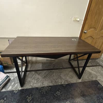 Computer Table / Study Table for Sale – Excellent Condition