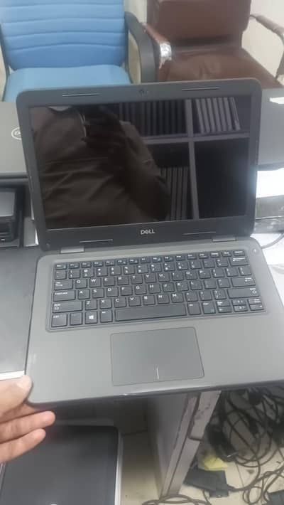 Dell latitude 3380 - Core i3 8th gen - touch screen