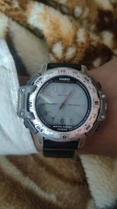 twin sensor casio vintage . camy  favre leuba . western.