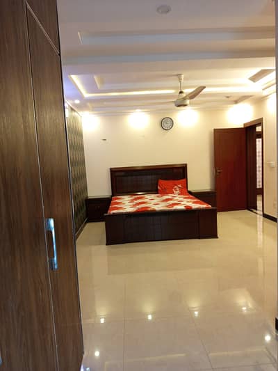 G-9/1 size 40x80 brand new Basment 2bed 2bath dring dining tvlounge kitchen