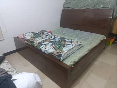 Double Bed 2 Side Tables Dressing Table for Sale – Excellent Condition