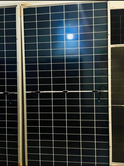 Longi 585 Watt Solar Panel