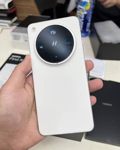 OPPO FIND X8 ULTRA