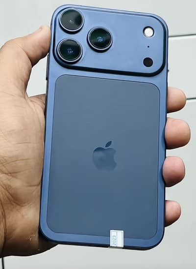 iPhone xr convert 17 pro
