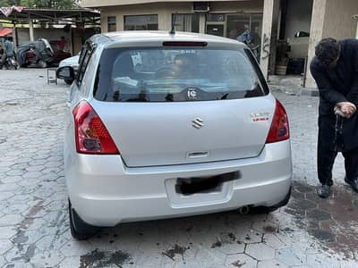 Suzuki swift dlx 2017 model genuine car