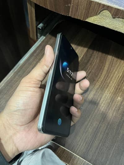 Vivo y200