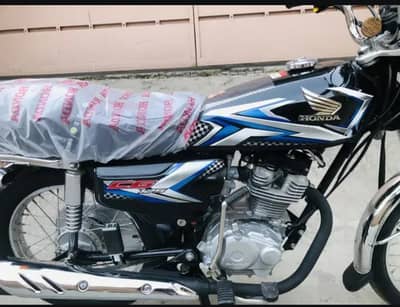 Honda CG125 bilkul new he