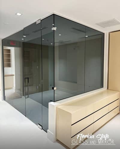 12MM GLASS PARTITION FOR OFFICE CABIN