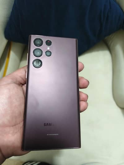 Samsung S22 Ultra in lush conditions 12/512