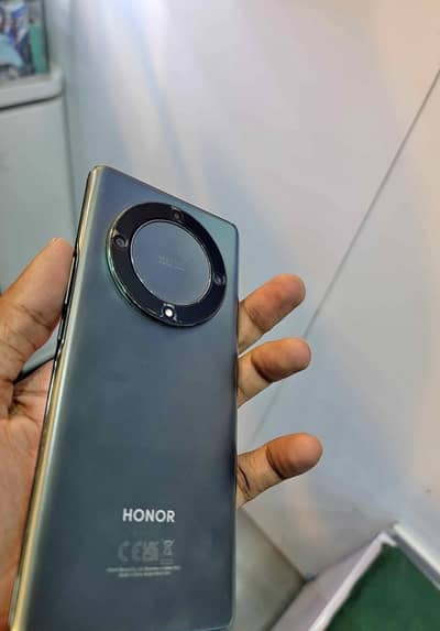 Honor X9a 8/256 sanpdragon 695 Non PTA 9/10 condition