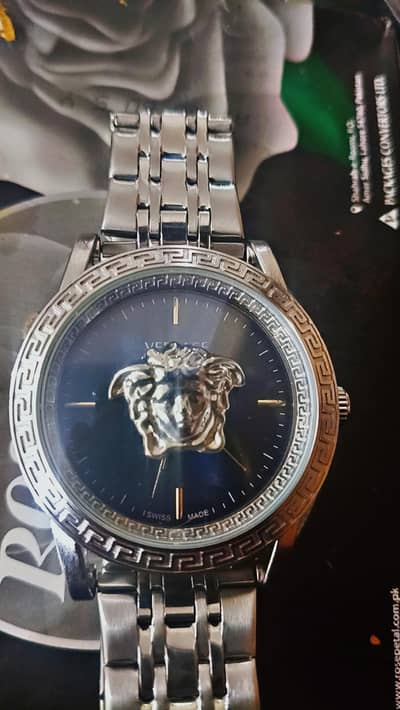 Luxurious watch | Versace Eros | Master lock