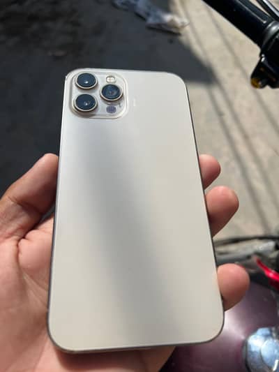 Iphone 12pro max non PTA. 256