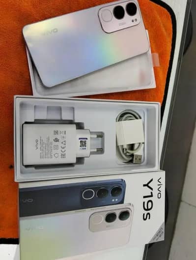 vivo y19s for sale with box charger