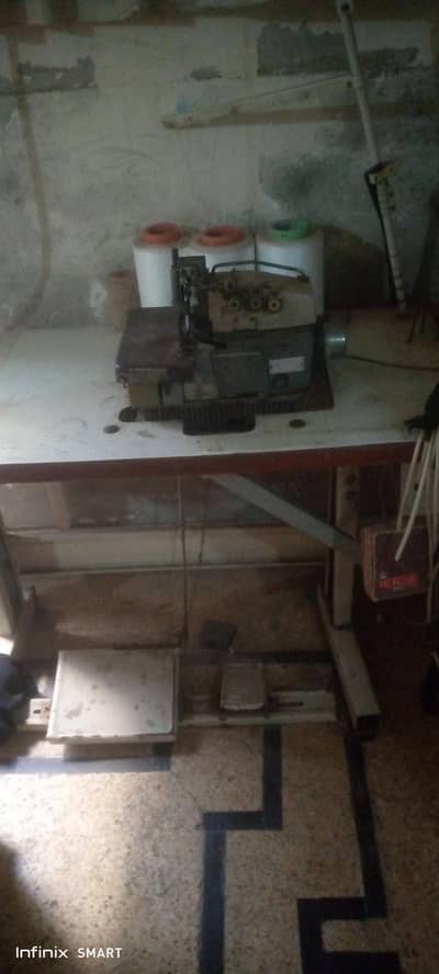 overlock machine