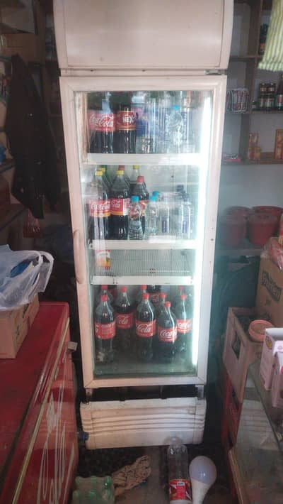 fridge chillar available,