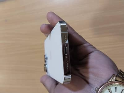 I Phone 14 Pro Lush Condition