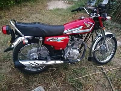 Honda 125cc bike CALL  03102718718