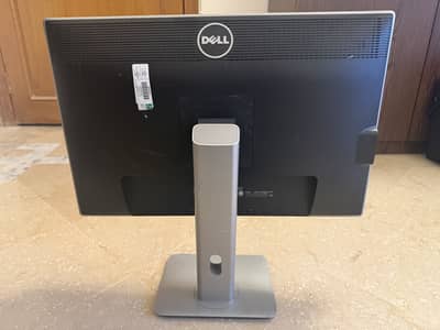 Dell U2412M 24 inch Monitor