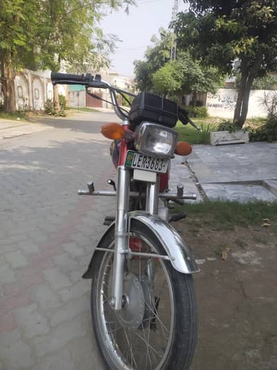 Honda CG125 bike (03318424507)