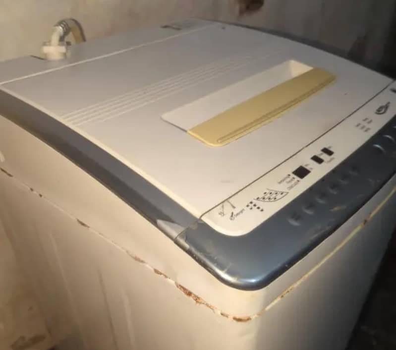 automatic Dawlance Watching Machine 4