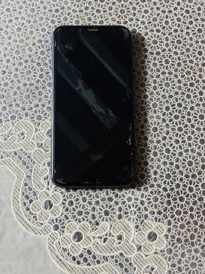 IPHONE XS NON PTA BALCK COLOUR