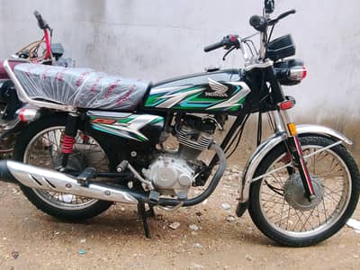 HONDA125 Model 2022 HYDERABAD Number ha urgent sell no sms only phone