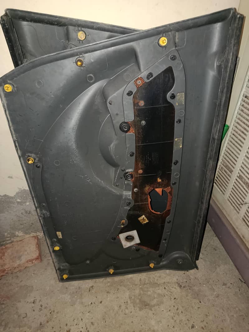 ہیڈ لائٹ سینٹرو 2001 ماڈل اور ڈور کور سینٹرو کلب 0